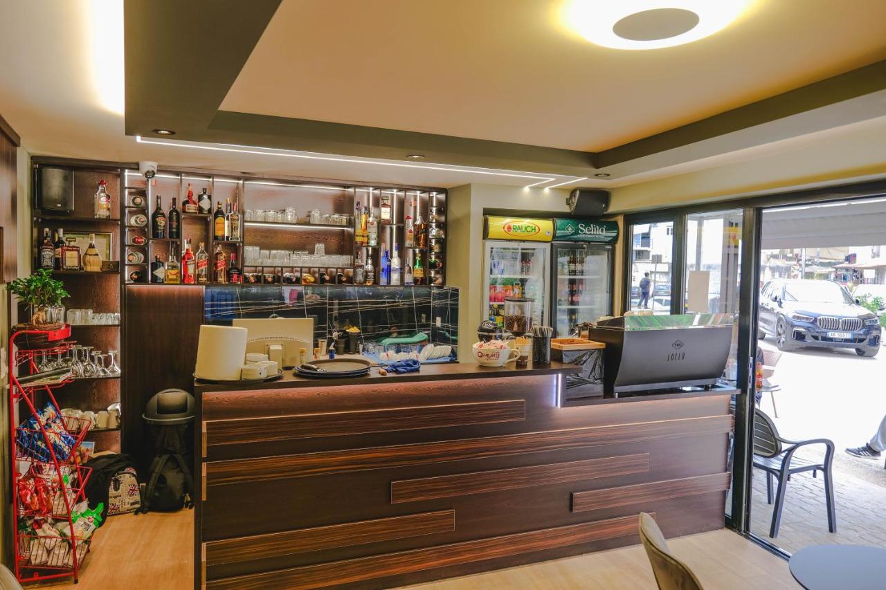 Fori'S Rooms Himare Exterior foto