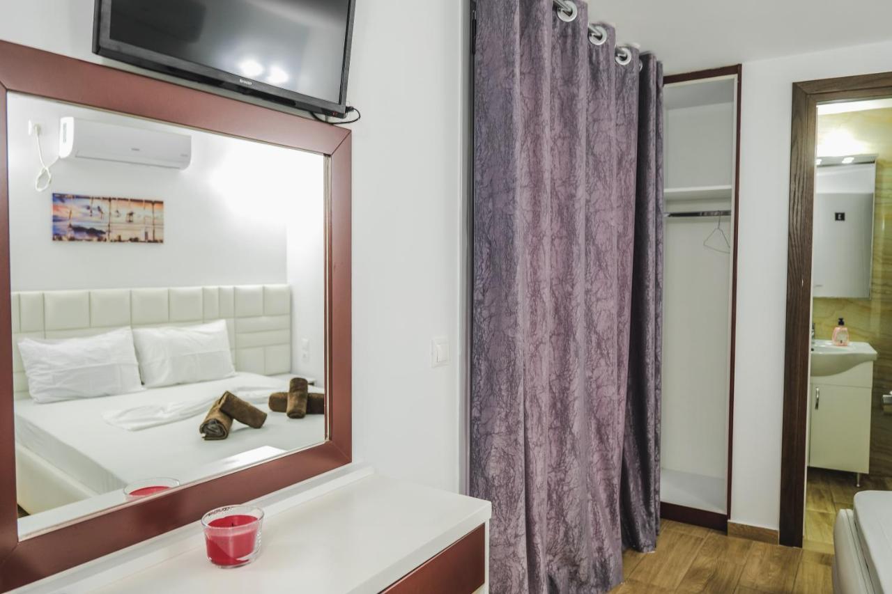 Fori'S Rooms Himare Exterior foto
