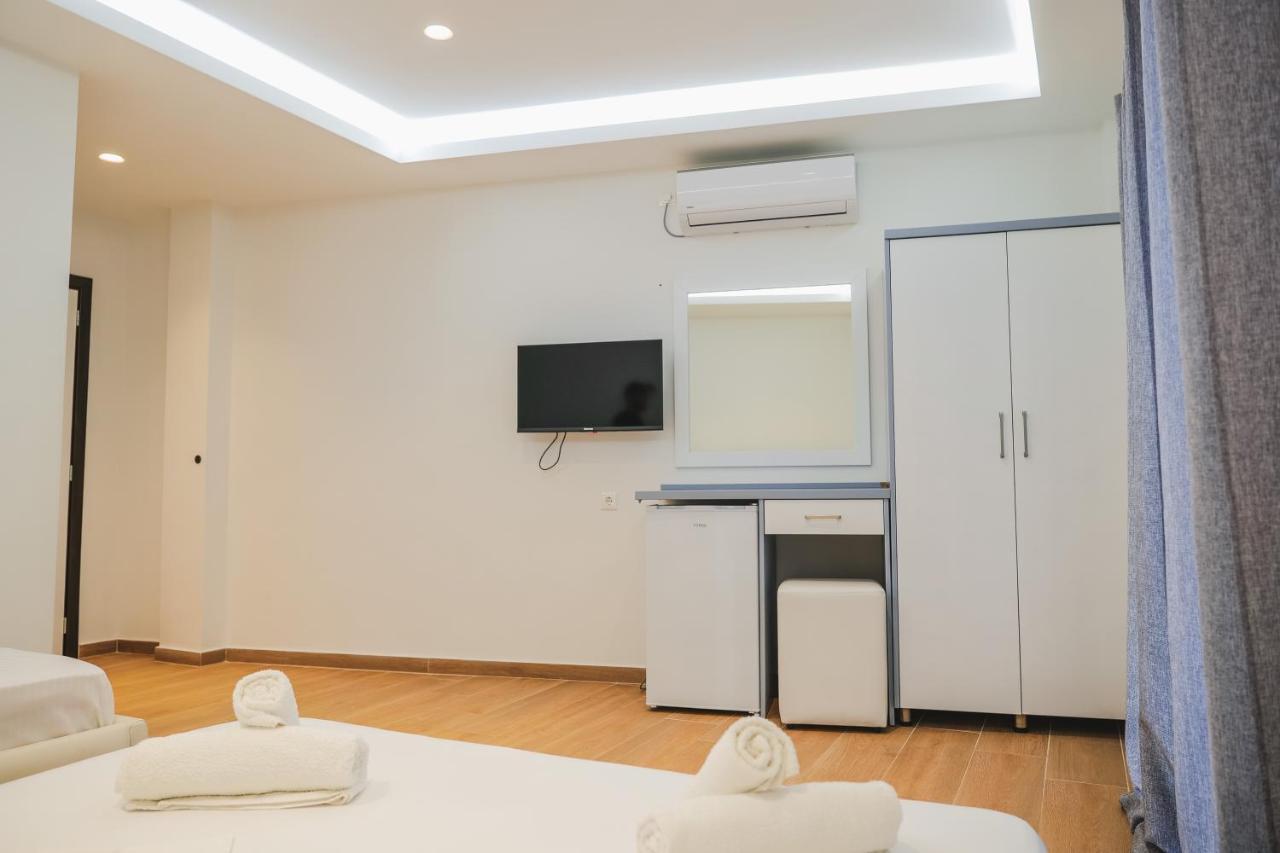 Fori'S Rooms Himare Exterior foto