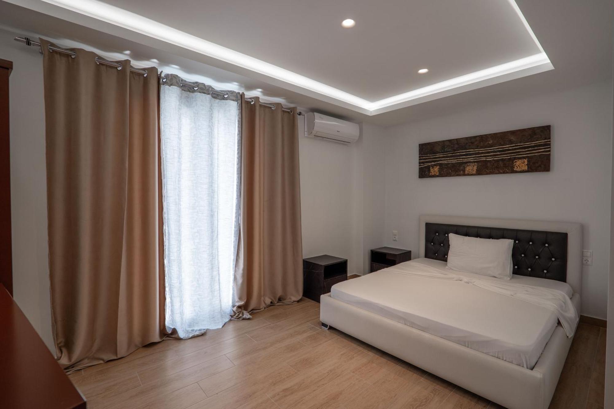 Fori'S Rooms Himare Exterior foto