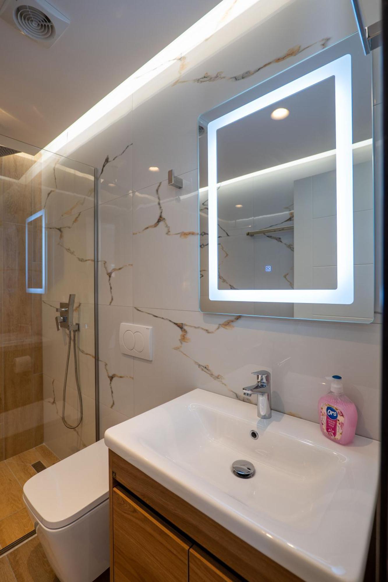 Fori'S Rooms Himare Exterior foto