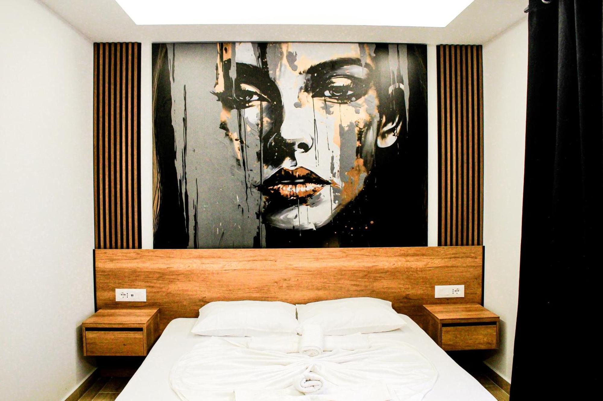Fori'S Rooms Himare Exterior foto