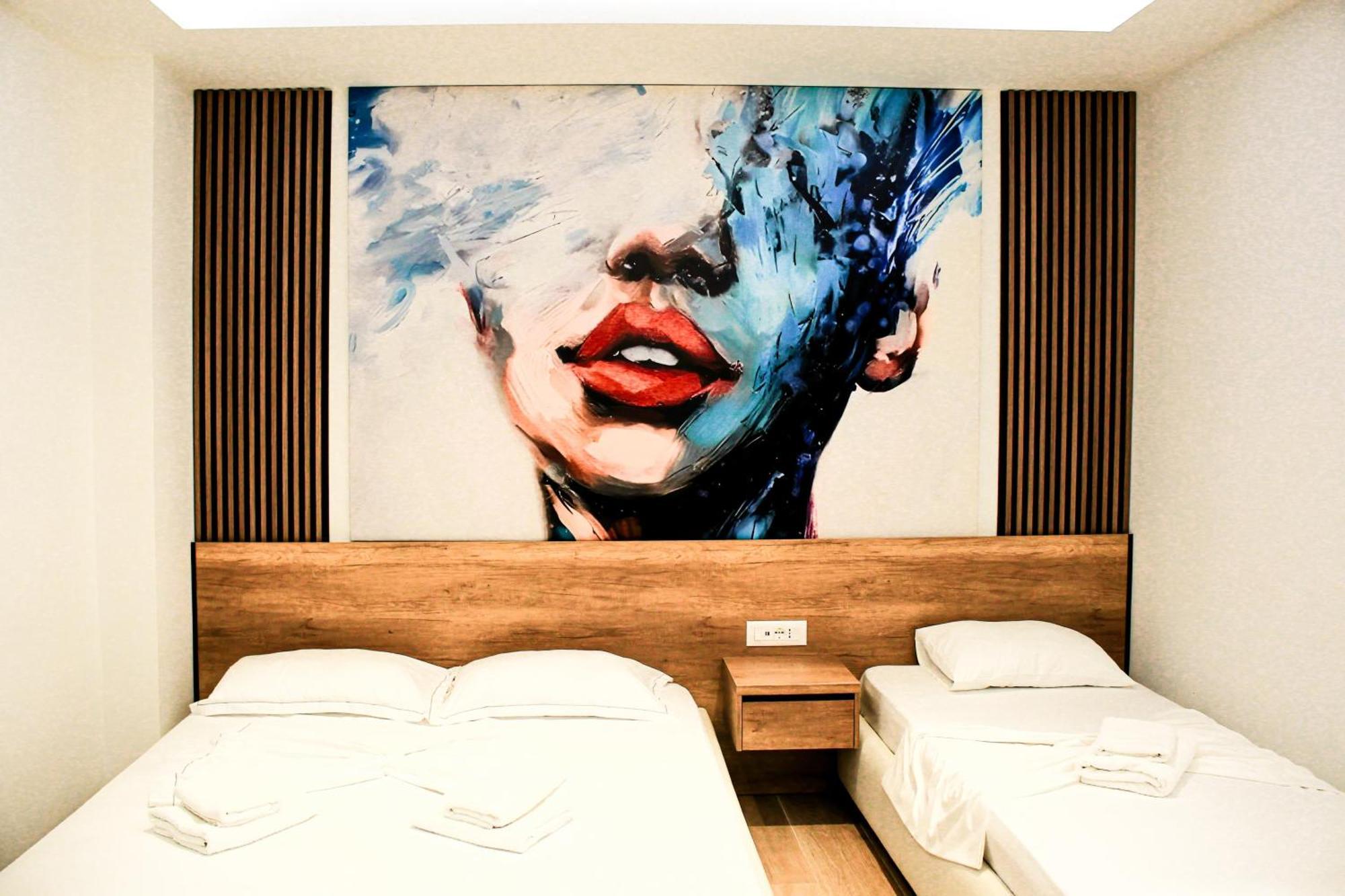 Fori'S Rooms Himare Exterior foto