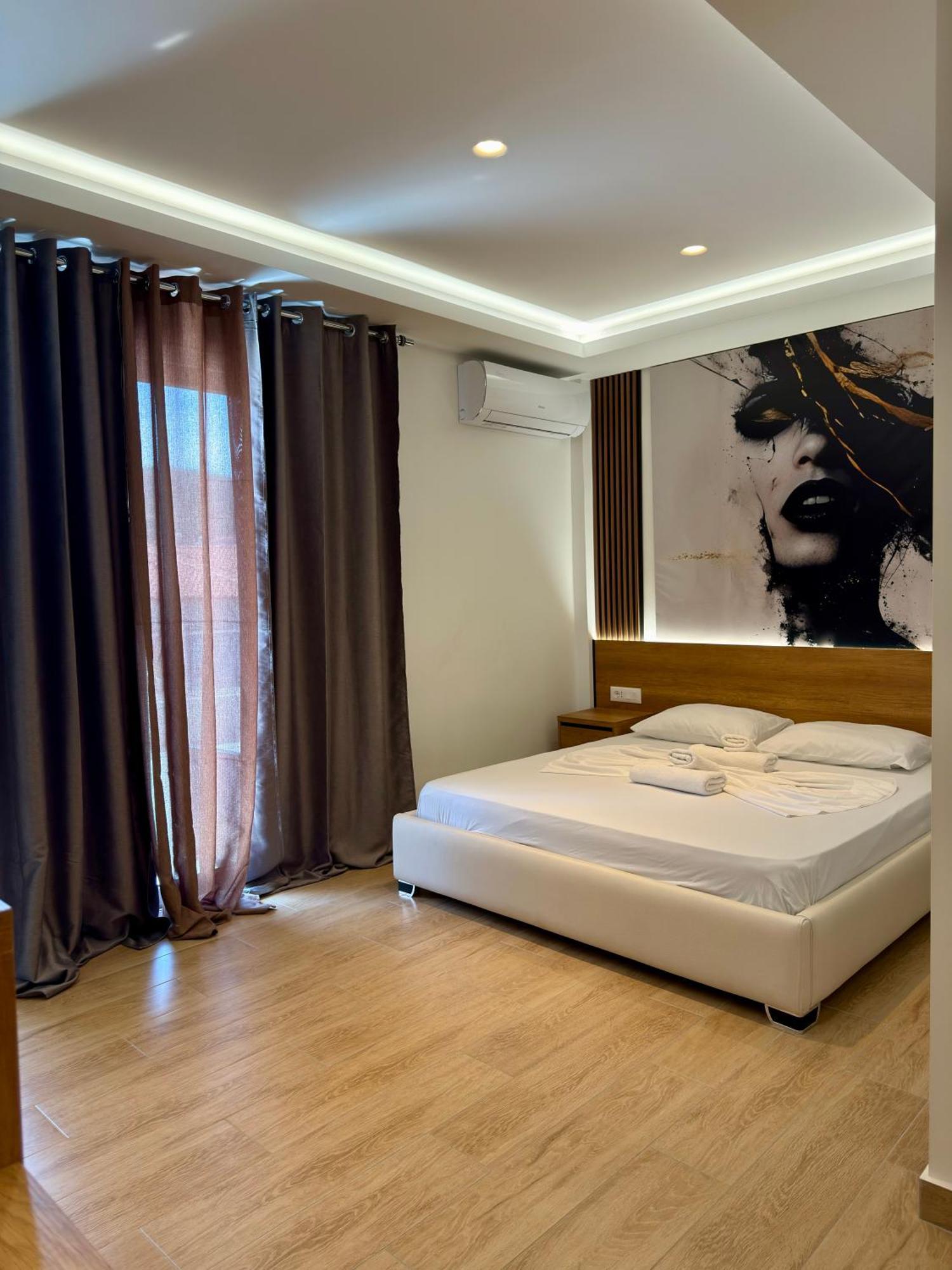 Fori'S Rooms Himare Exterior foto