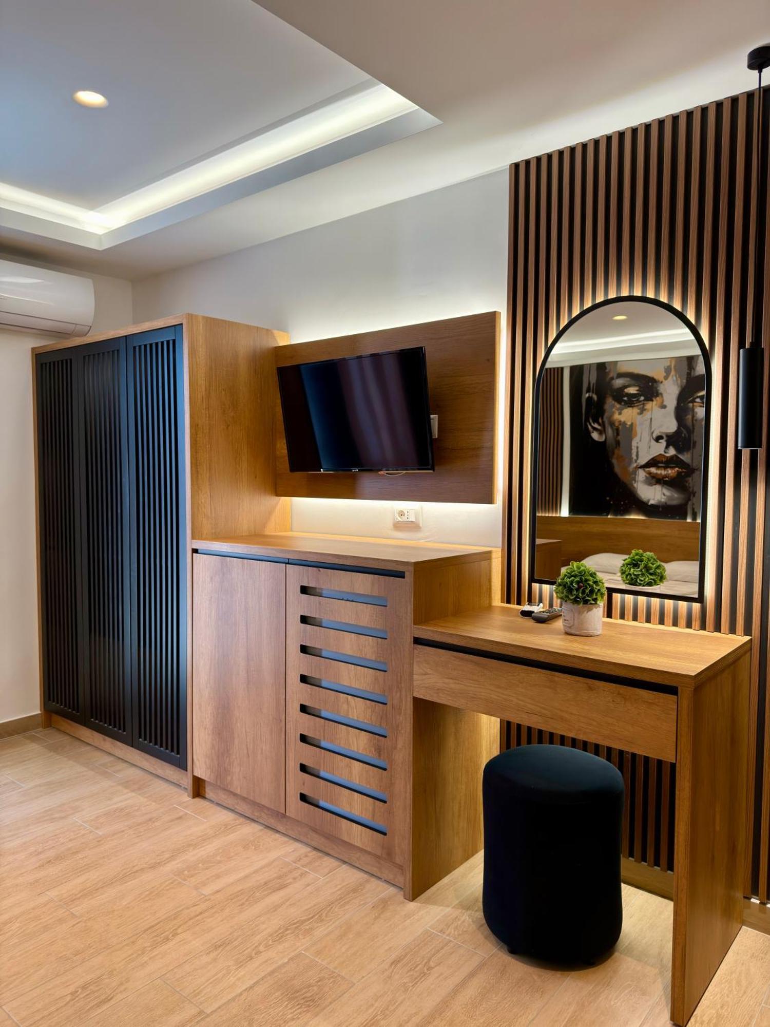 Fori'S Rooms Himare Exterior foto